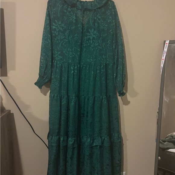 The Marais Maxi Dress: Satin-Burnout Edition Medium Petite - Picture 10 of 10